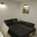 Trubi 2 Apartment Vodice