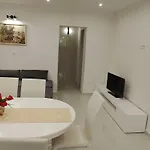 Trubi 2 Apartment Vodice
